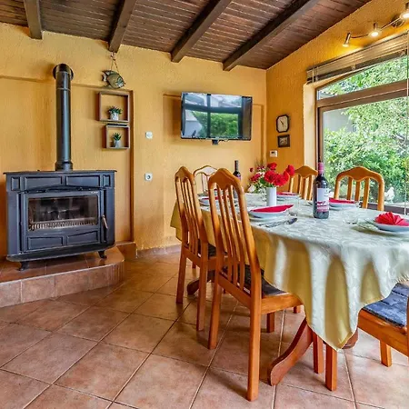 Amazing In With Kitchen * Liznjan
